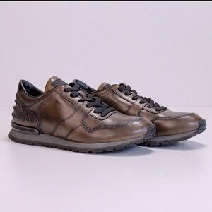 Tod's Brown Leather Sneakers